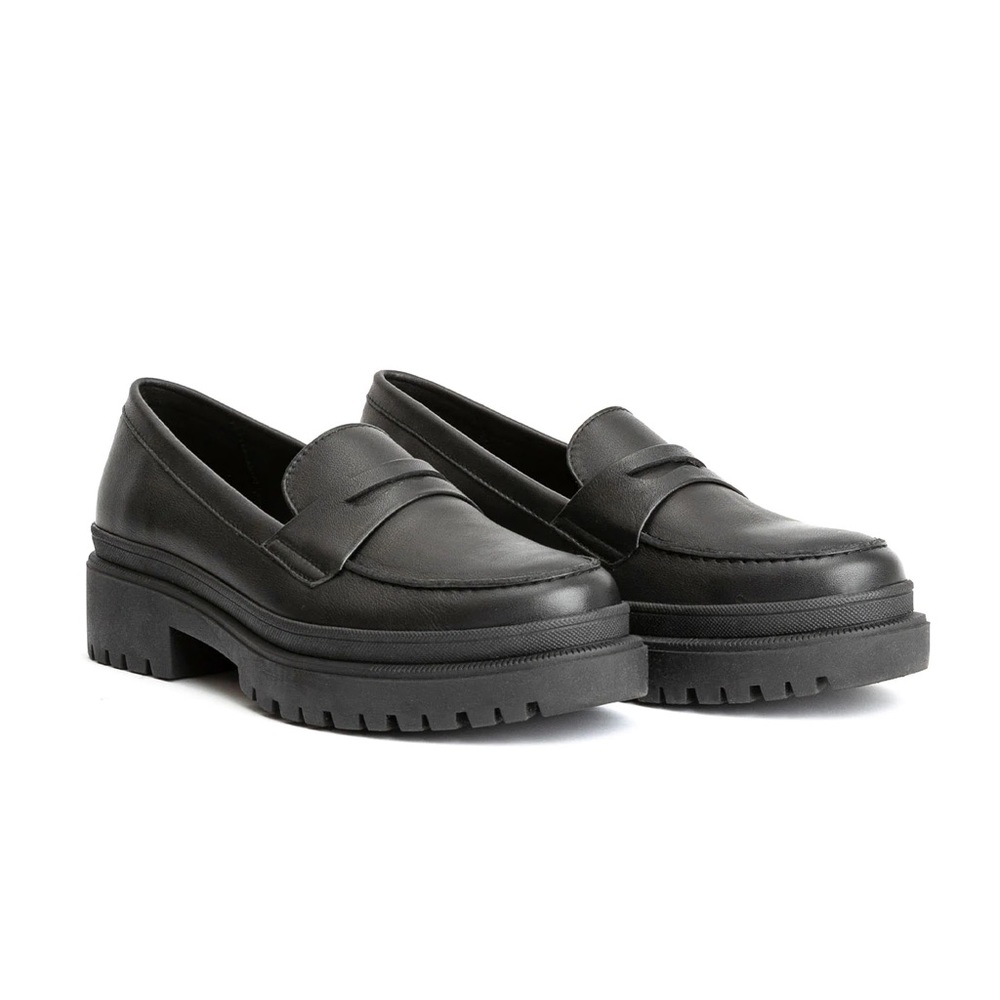 EUC Portland leather ZOE CHUNKY LOAFER Sz 11 lug sole black